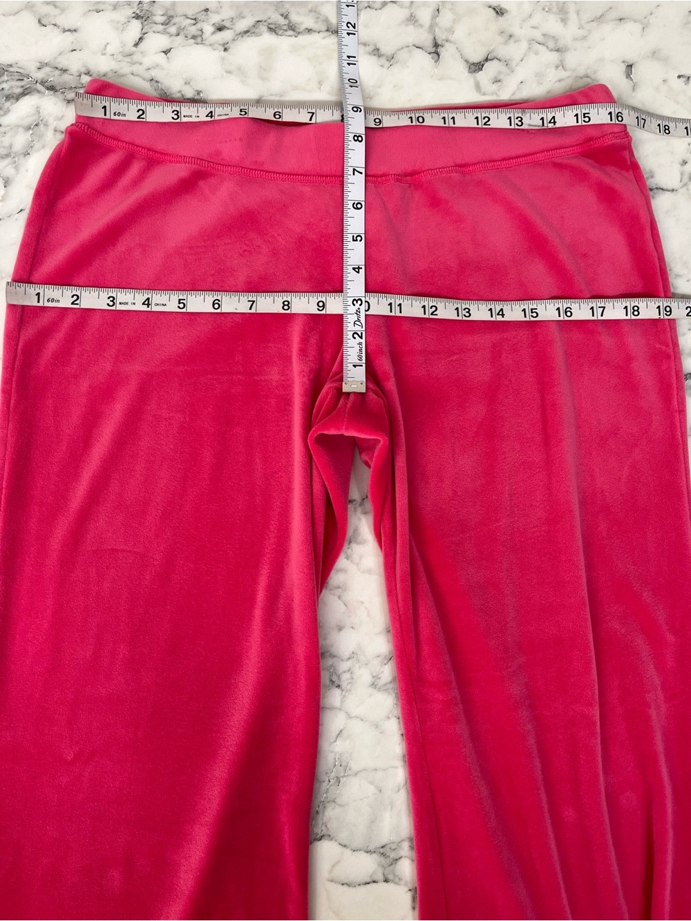Juicy Couture Hot Pink Velour Track Suit Rhinestone Bum Size Medium - Picture 15 of 16
